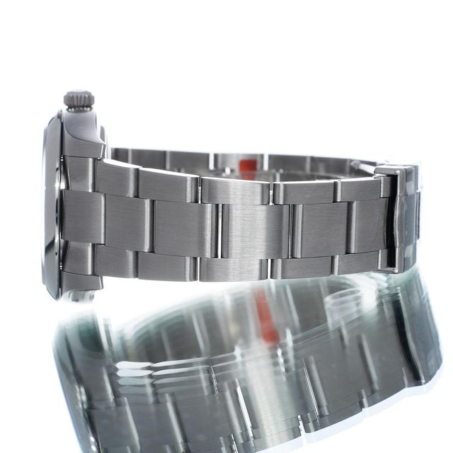 Rolex Oyster Perpetual 124200 Image 2